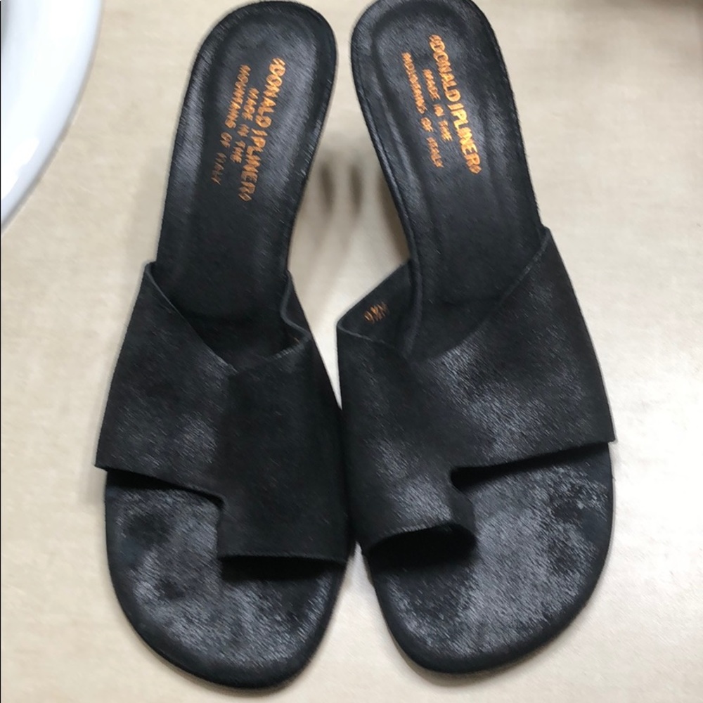 Donald Pliner sandals